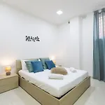 By The Sea Apartment