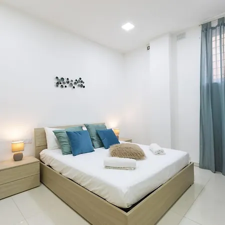 By The Sea Apartment