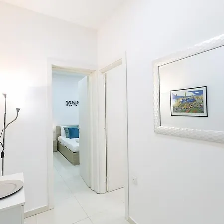 By The Sea Apartment Sliema