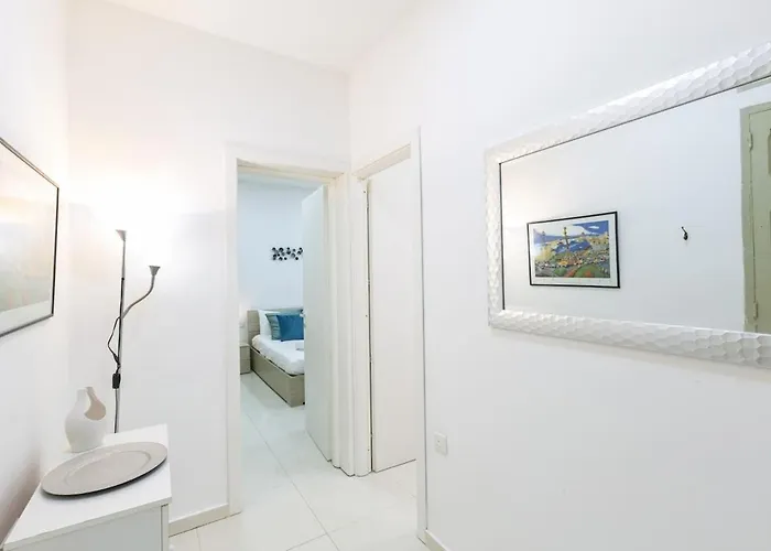 By The Sea Apartment Sliema