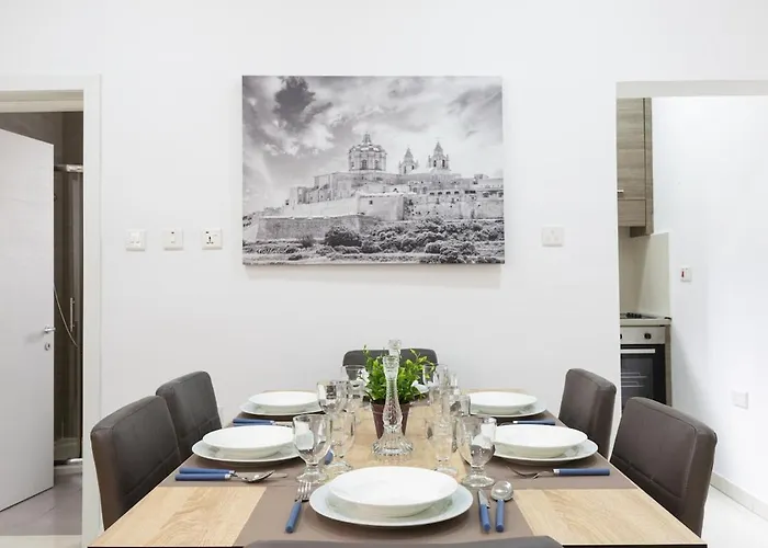 By The Sea Apartment Sliema